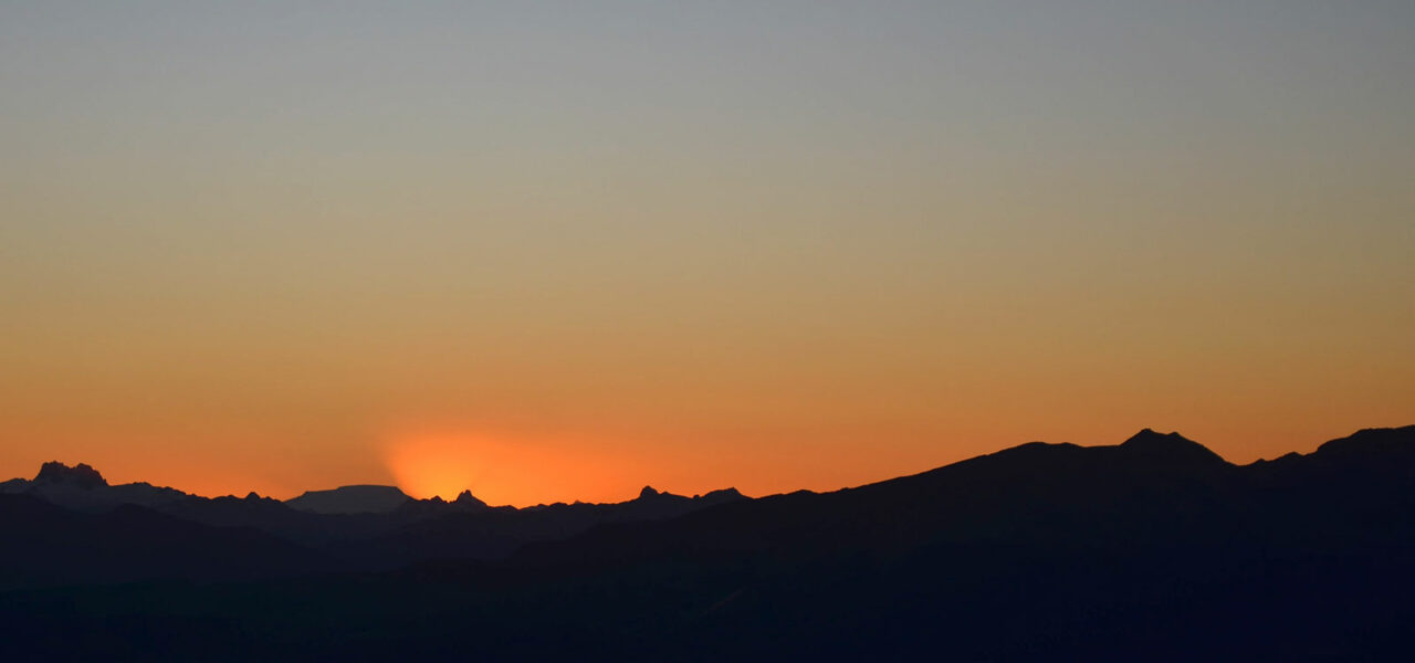 Trekking en Patagonia los 5 imperdibles en el Corredor de Los Andes - Comarca Una