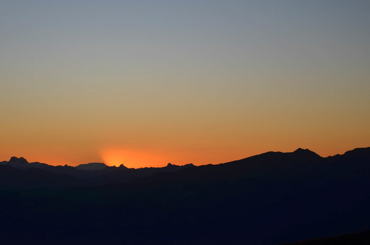 Trekking en Patagonia los 5 imperdibles en el Corredor de Los Andes - Comarca Una