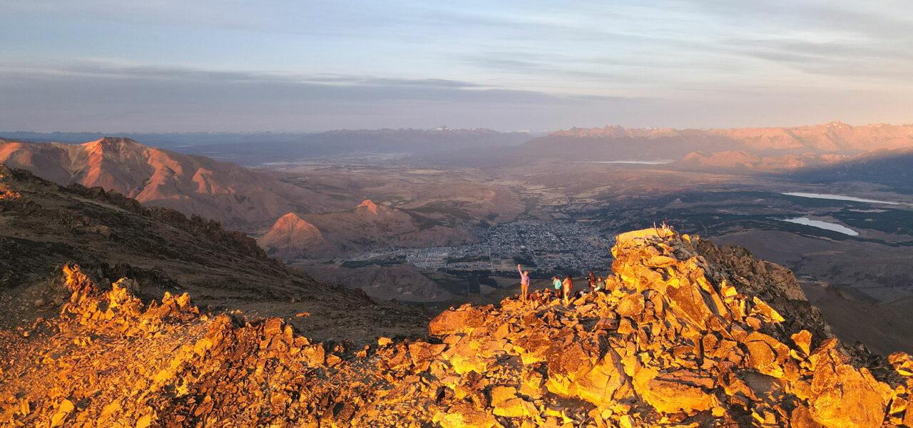 Trekking en Patagonia, los 5 imperdibles en el Corredor de Los Andes - Cumbre del Co 21, Amanecer_portada