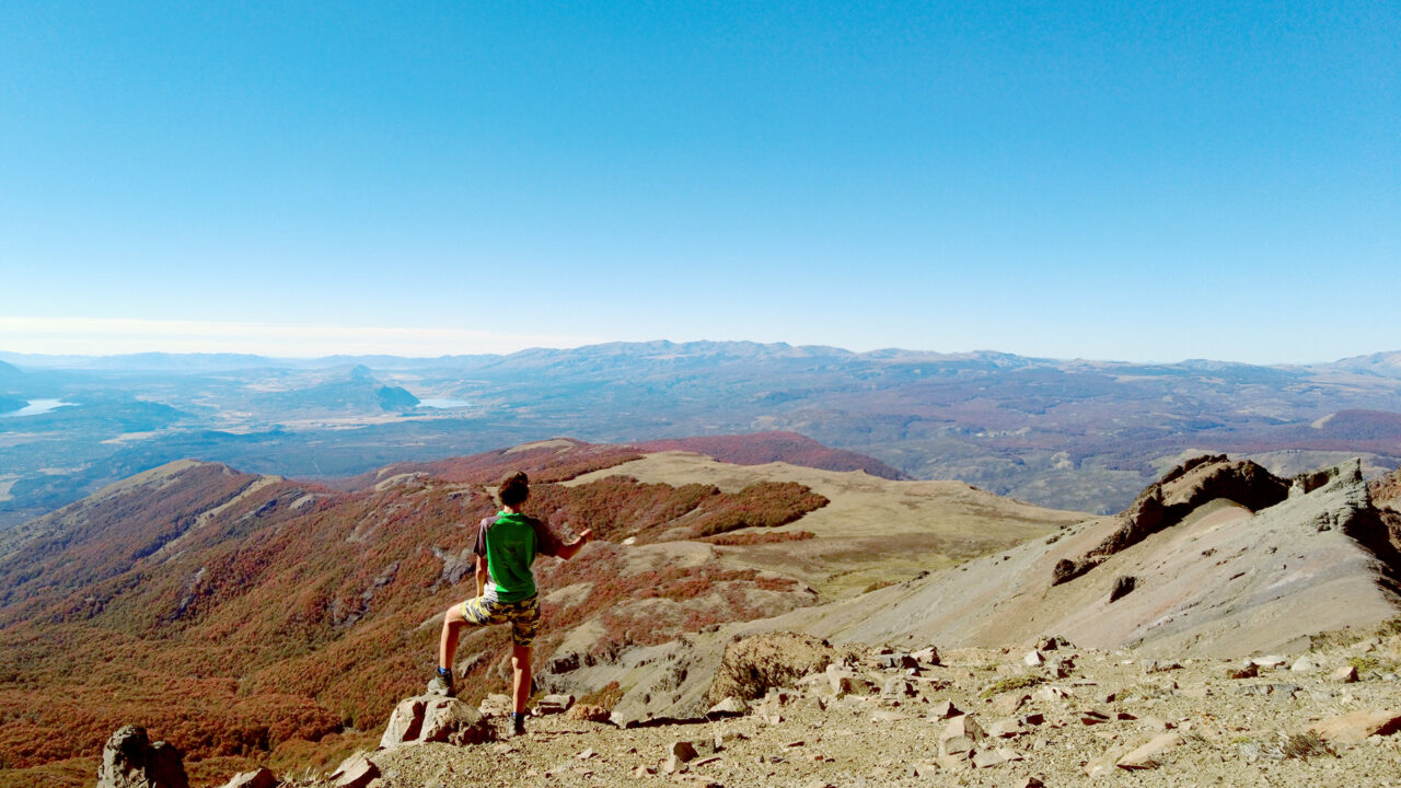 Trekking a la Cumbre del cerro La Momia en Cholila