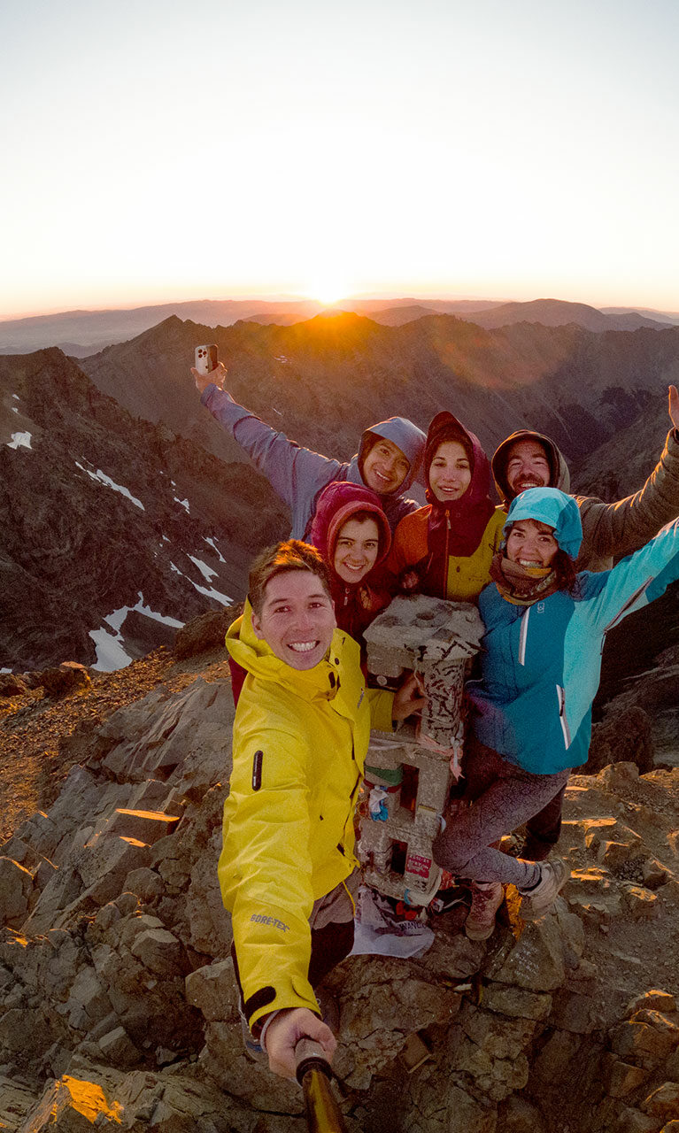 Trekking en Patagonia, los 5 imperdibles en el Corredor de Los Andes -Cumbre del Piltri - El-Bolson - PH: B.Zuñiga