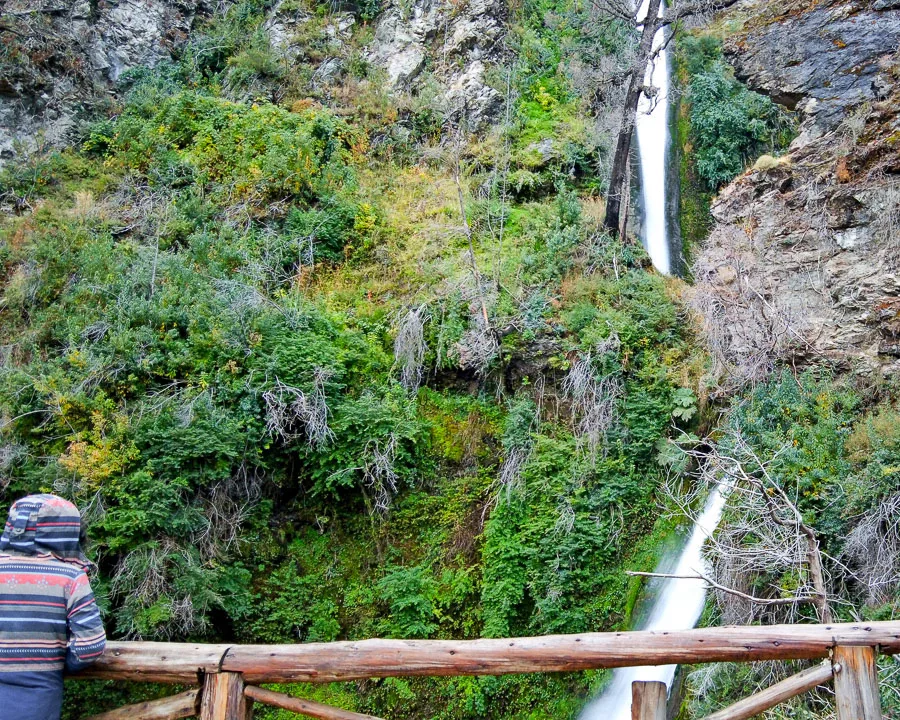 Comarca Una Cascada Corbata Blanca