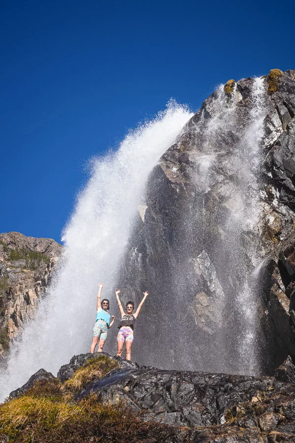 Cascada Las Gemelas ph Branko Zuñiga